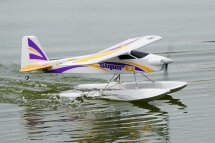 FMS Super EZ V4 RTF mit Sender + Schwimmer - 122 cm - Combo incl. Reflex Gyro System