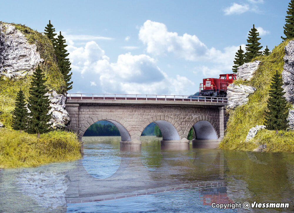 Kibri 37661 N/Z Regnitz-Brücke mit Eisbrecherpfeilern, gebogen, eingleisig